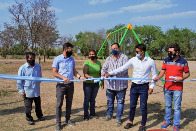 Inauguraron gimnasio urbano en Las Pampitas